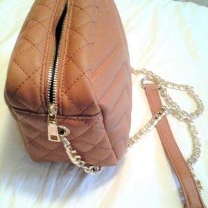 Brown leather-like crossbody shoulder purse. New!